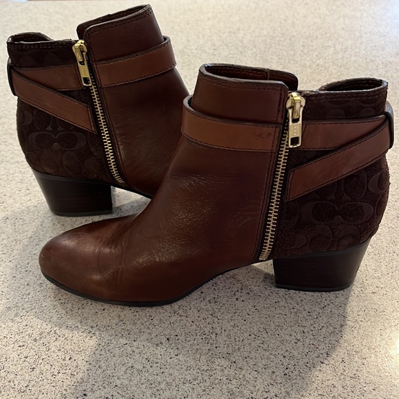 Coach Page Brown Embossed Ankle Boots. - Picture 4 of 15